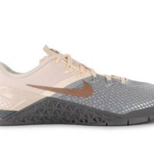 Nike Metcon Women's cross trainer